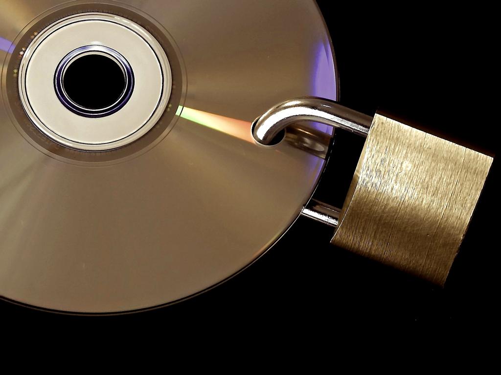 Memory crystallization backup process